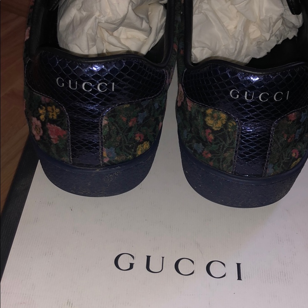 Sneakers - Picture 4 of 5